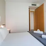 Bbarcelona Gaudi Flats * برشلونة